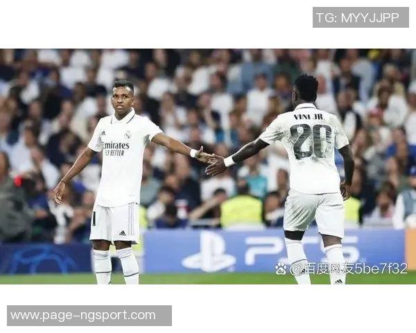 利物浦与巴黎圣日耳曼全场精彩对决回顾与分析 利物浦与巴黎圣日耳曼全场精彩对决回顾与分析